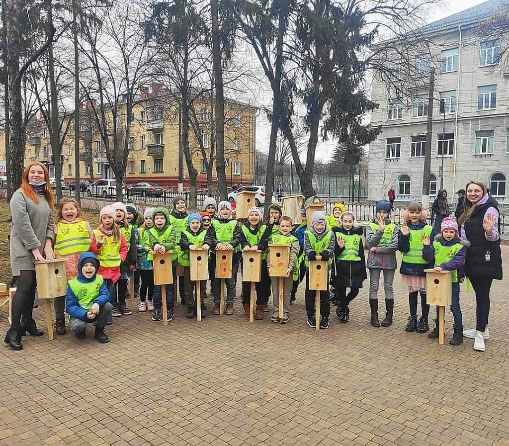 1 квітня відзначається Міжнародний день птахів